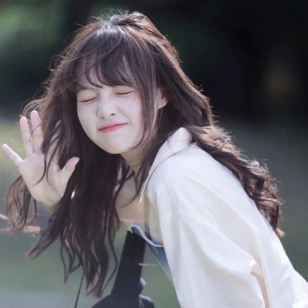 穿越荒年娘亲一笑粮肉满了仓